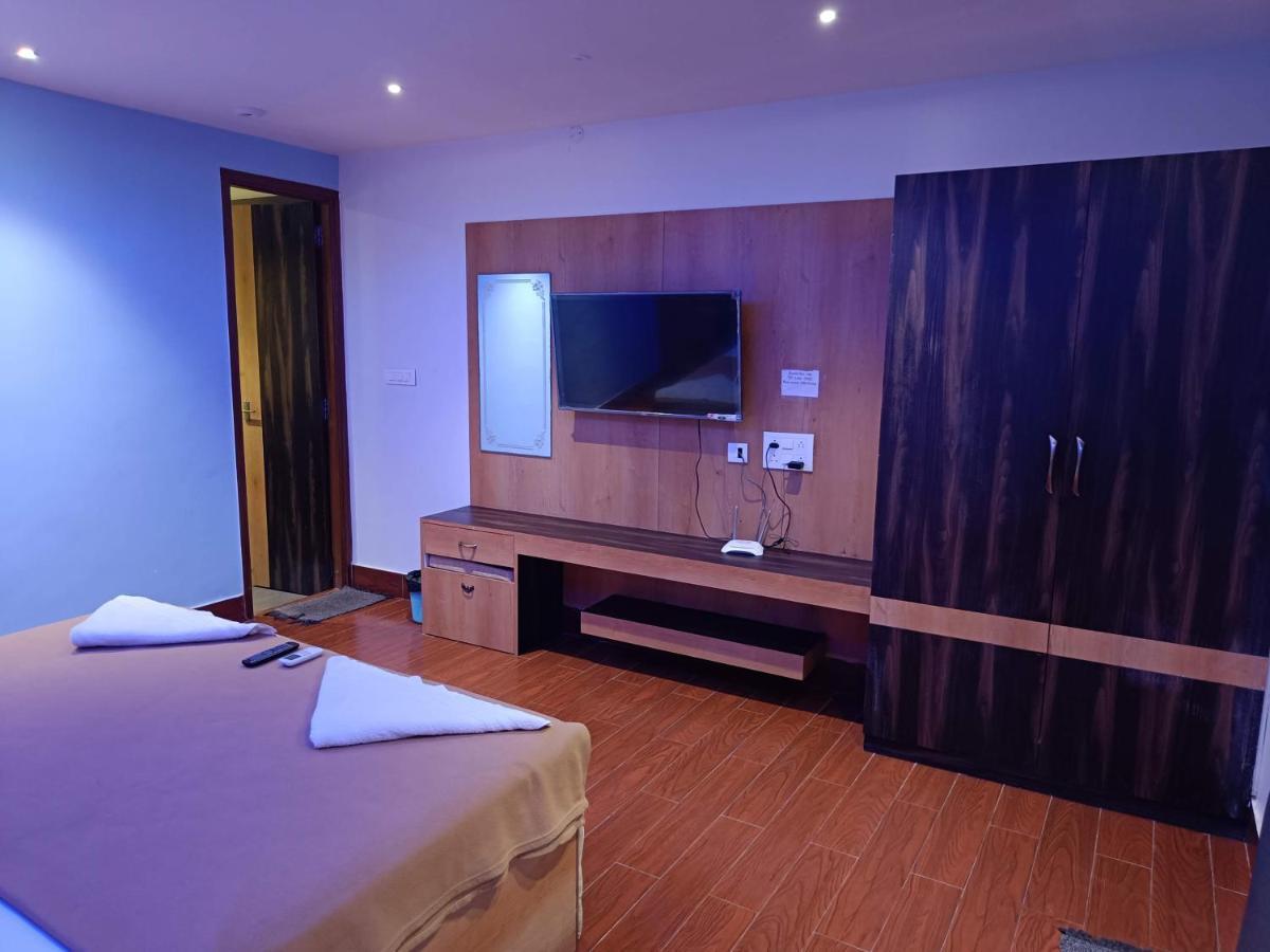 Umino Beach Resort Ченнаї Екстер'єр фото