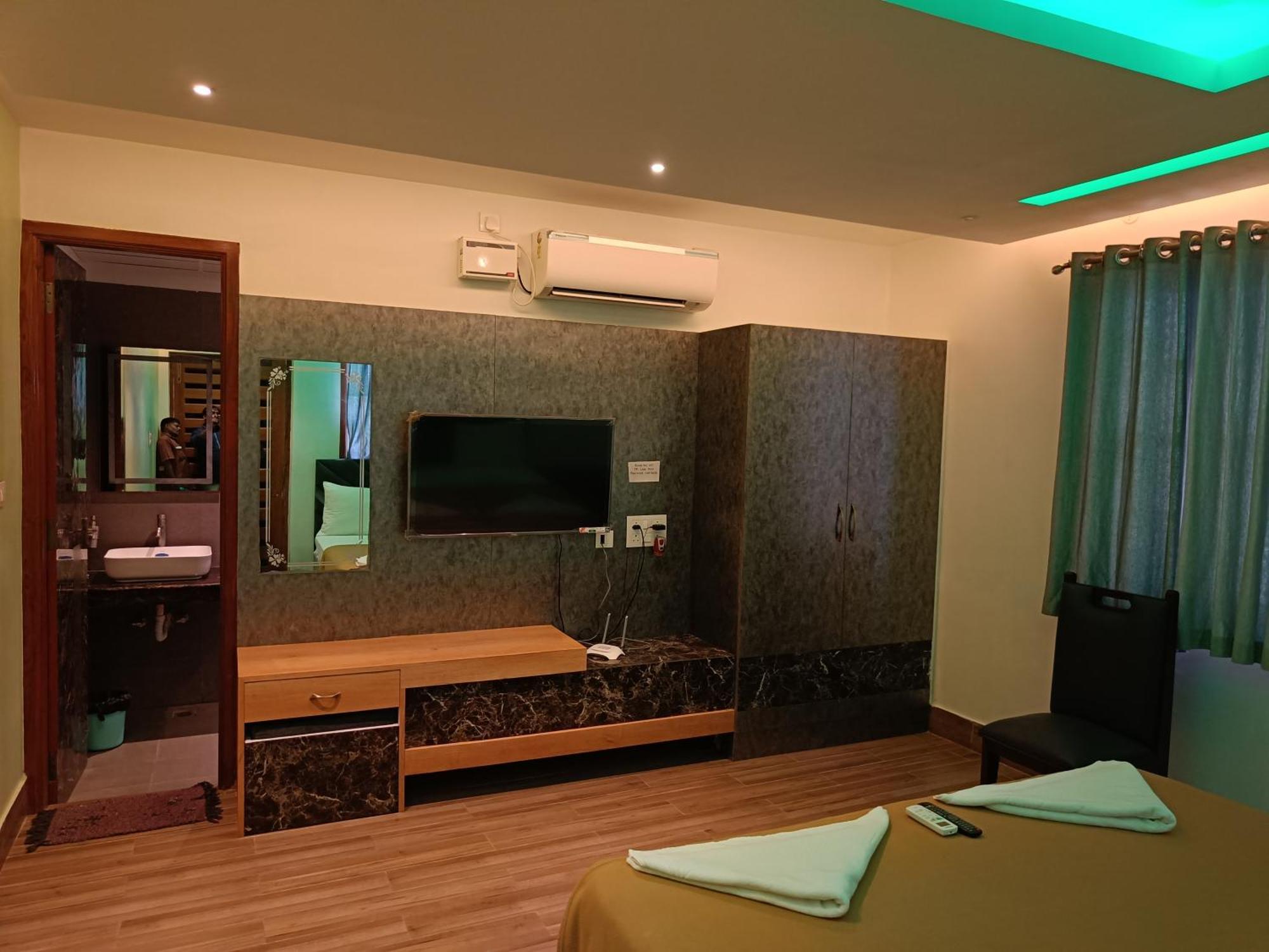 Umino Beach Resort Ченнаї Екстер'єр фото